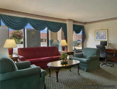 Hotel Super 8 By Wyndham Orangeburg Near I-26 Exterior foto
