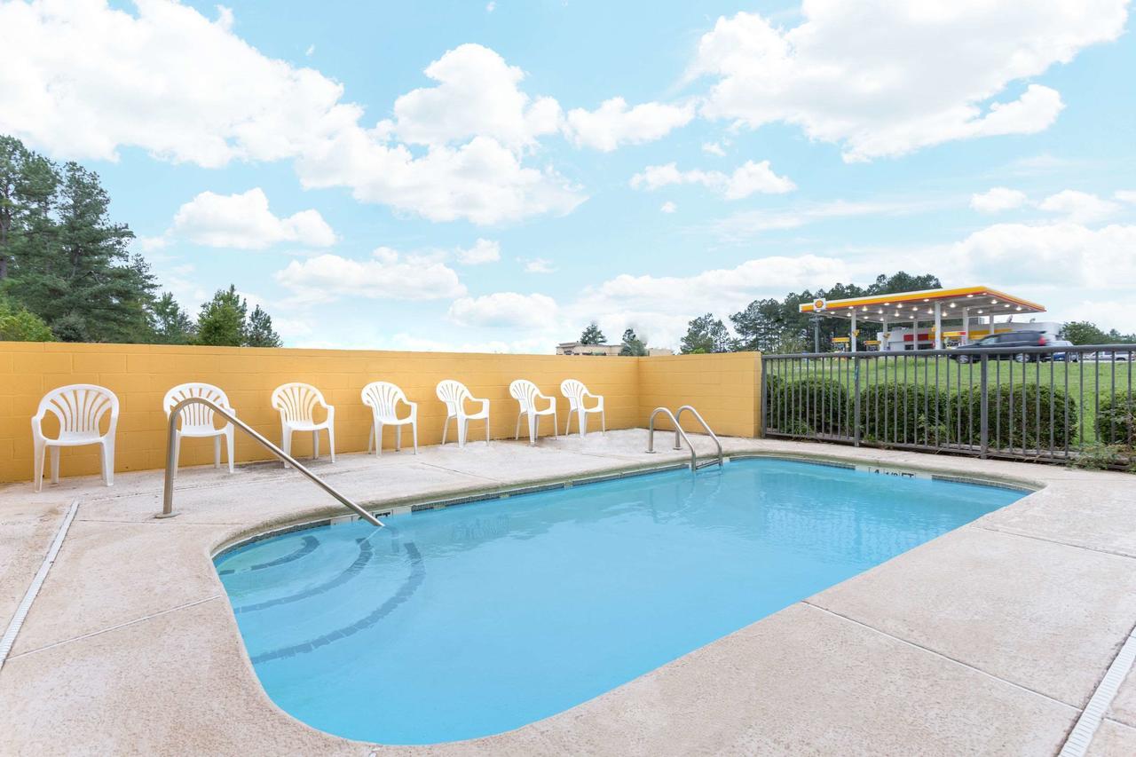 Hotel Super 8 By Wyndham Orangeburg Near I-26 Exterior foto